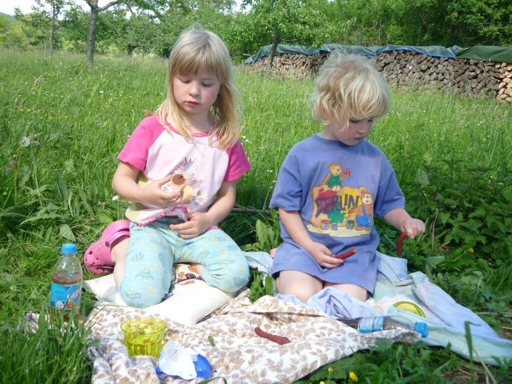 子供の姿勢と食事のマナーが悪い